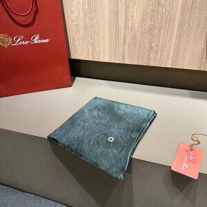 Loro Piana Women's scarf